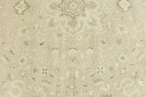 Muted Pinkish Beige Floral 8X8 Transitional Oriental Round Rug