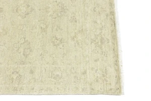 Muted Beige Floral 4X6 Transitional Oriental Rug