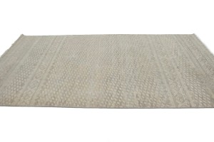 Muted Beige Geometric 5X8 Tribal Oriental Rug