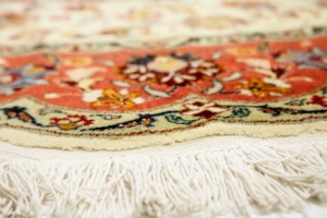 Cream Classic 5'5X5'5 Tabriz Persian Rug