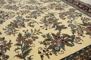 Cream Classic Floral 8X10 Oriental Rug