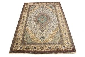 Semi Antique Cream Traditional 4'6X6'4 Tabriz Persian Rug