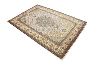 Semi Antique Cream Traditional 4'6X6'4 Tabriz Persian Rug