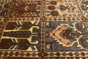 Vintage Brown Floral 7X10 Bakhtiari Persian Rug