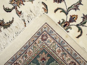 Cream Floral 9X12 Indo-Kashan Oriental Rug