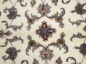 Cream Floral 9X12 Indo-Kashan Oriental Rug
