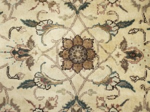 Semi Antique Cream Traditional 9'7X12'5 Vintage Oriental Rug