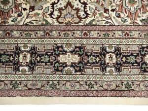 Cream Floral 9X12'5 Indo-Kashan Oriental Rug