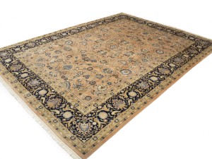 Light Salmon Floral 9X12 Indo-Kashan Vintage Oriental Rug