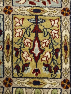 Cream Floral Classic 4X6 Agra Jaipur Oriental Rug