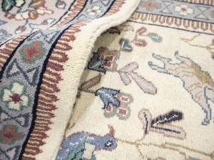 Cream Floral 10X14 Indo-Kashan Oriental Rug