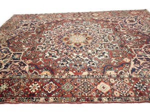 Vintage Red Floral 9'8X12'6 Bakhtiari Persian Rug