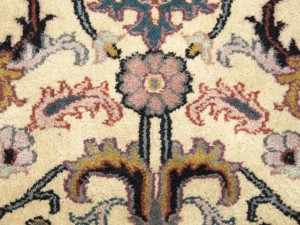 Red Floral 5'8X8'7 Indo-Kashan Oriental Rug