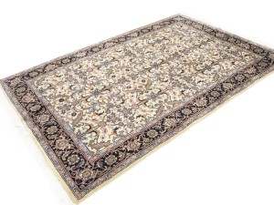 Red Floral 5'8X8'7 Indo-Kashan Oriental Rug