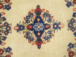 Vintage Cream Floral 2'3X2'8 Sarouk Persian Rug