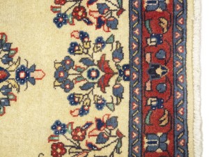 Vintage Cream Floral 2'3X2'8 Sarouk Persian Rug