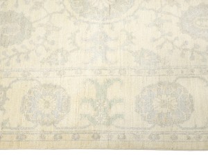 Beige Floral Chobi Peshawar 4X6 Pakistan Oriental Rug