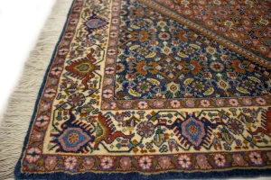 Vintage Floral Geometric 4X5'7 Bidjar Persian Rug