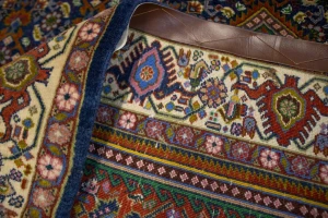Vintage Floral Geometric 4X5'7 Bidjar Persian Rug