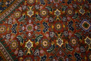 Vintage Floral Geometric 4X5'7 Bidjar Persian Rug