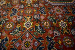 Vintage Floral Geometric 4X5'7 Bidjar Persian Rug