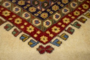 Vintage Beige Tribal 2X2 Abadeh Persian Rug