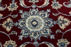 Red Floral Classic 2'2X4'6 Nain Persian Rug
