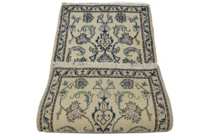 Cream Classic Floral 2'3X4'8 Nain Persian Rug