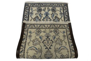 Cream Floral Classic 2'3X4'7 Nain Persian Rug