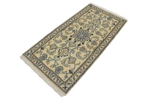 Cream Floral Classic 2'4X4'7 Nain Persian Rug