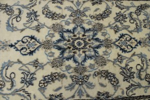 Cream Floral Classic 2'9X4'7 Nain Persian Rug