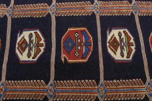 Plum Tribal 4'4X7'5 Sumak Persian Oriental Rug
