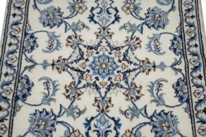 Cream Floral Classic 2'6X4 Nain Persian Rug