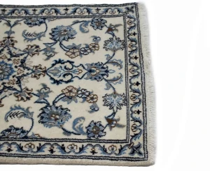 Cream Floral Classic 2'6X4 Nain Persian Rug