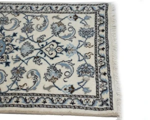Cream Floral Classic 2'4X4 Nain Persian Rug