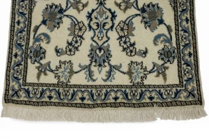 Cream Floral Classic 2'5X4'3 Nain Persian Rug