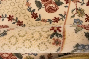 Cream Floral Machine-Made 5'5X8'6 Modern Rug