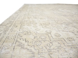 Antique Muted Beige Floral 8X11 Distressed Vintage Oriental Rug