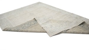 Antique Muted Beige Floral 8'8X12'4 Distressed Vintage Oriental Rug