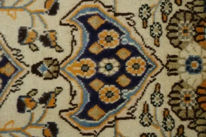 Vintage Cream Pictorial 5X9 Shahreza Persian Rug