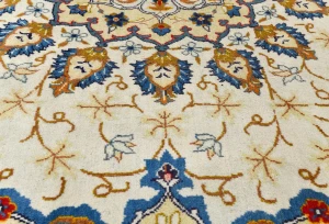 Semi Antique Cream Traditional 8X11 Kashan Persian Rug