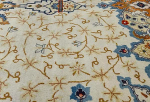 Semi Antique Cream Traditional 8X11 Kashan Persian Rug