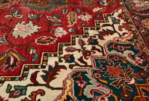 Vintage Red Floral 8X12 Heriz Persian Rug