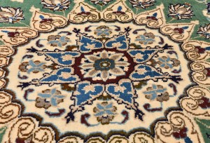 Vintage Floral Classic Green 5X6 Nain Persian Rug