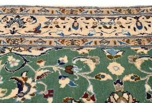 Vintage Floral Classic Green 5X6 Nain Persian Rug