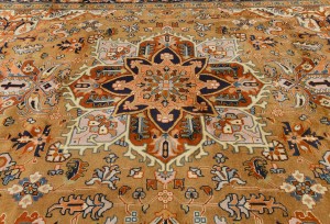 Vintage Floral Traditional 8X11 Heriz Persian Rug