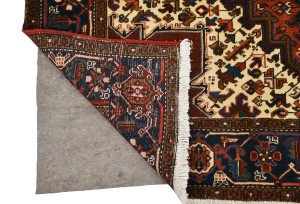 Vintage Red Geometric 7X10 Heriz Persian Rug