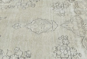 Antique Muted Beige Floral 4'6X7'3 Distressed Vintage Oriental Rug