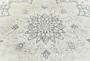 Antique Muted Cream Floral 8X11 Distressed Vintage Oriental Rug