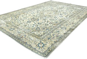 Antique Muted Cream Floral 6'5X9'7 Distressed Vintage Oriental Rug